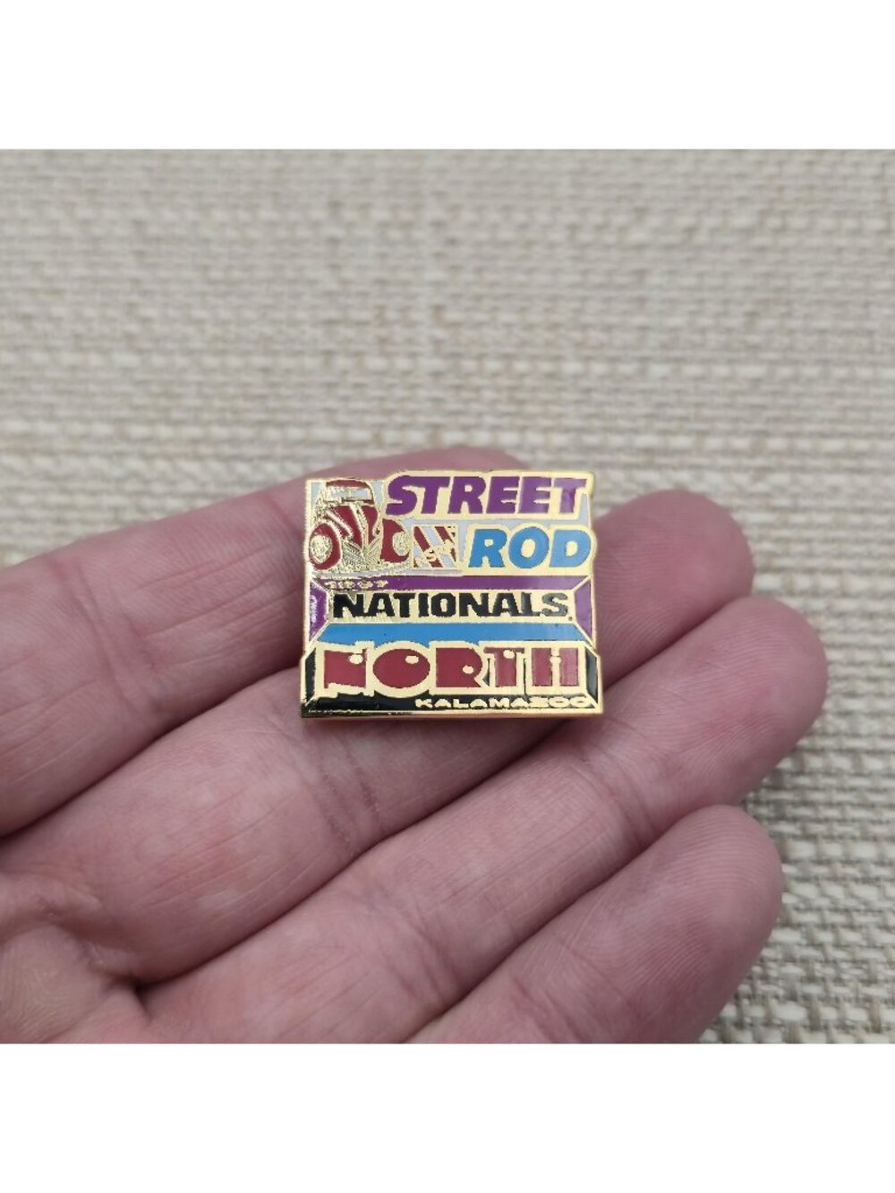 Vintage 1997 Street Rod Nationals North Car Show Lapel Pin A7871